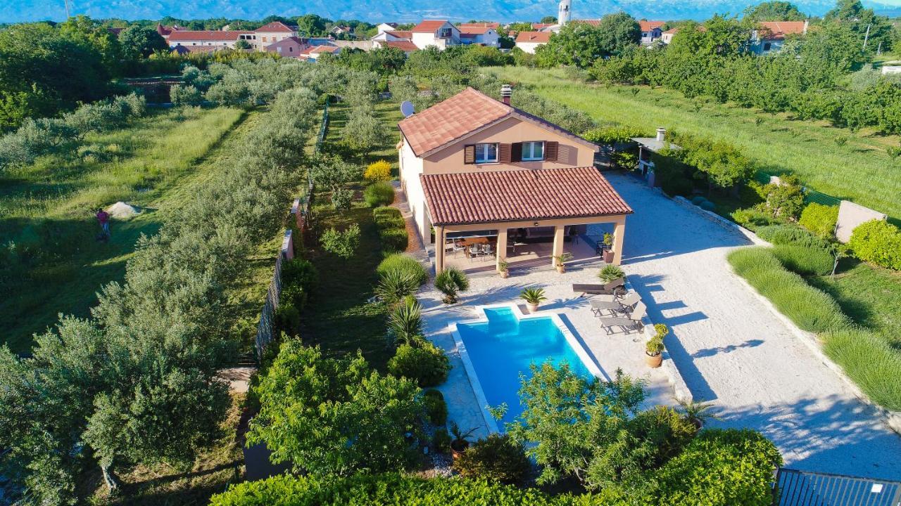 Holiday Home Taras Smilcic Экстерьер фото